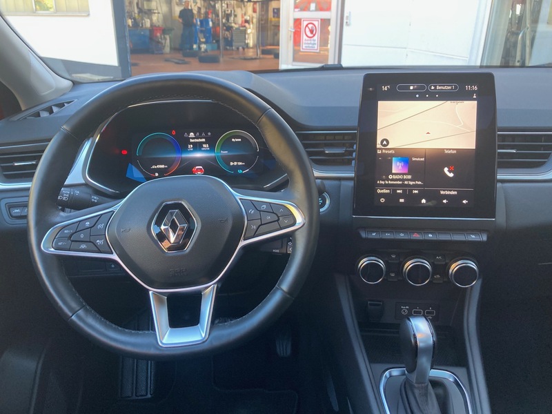 Fahrzeugabbildung Captur INTENS E-TECH Plug-in 160 (MY21) Bild 8 von 12