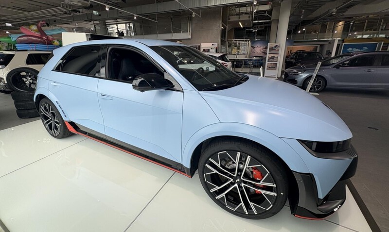 Fahrzeugabbildung IONIQ 5 N (MY25) MJ24 84 kWh (609 PS) 4WD Ledersitze Bild 4 von 15