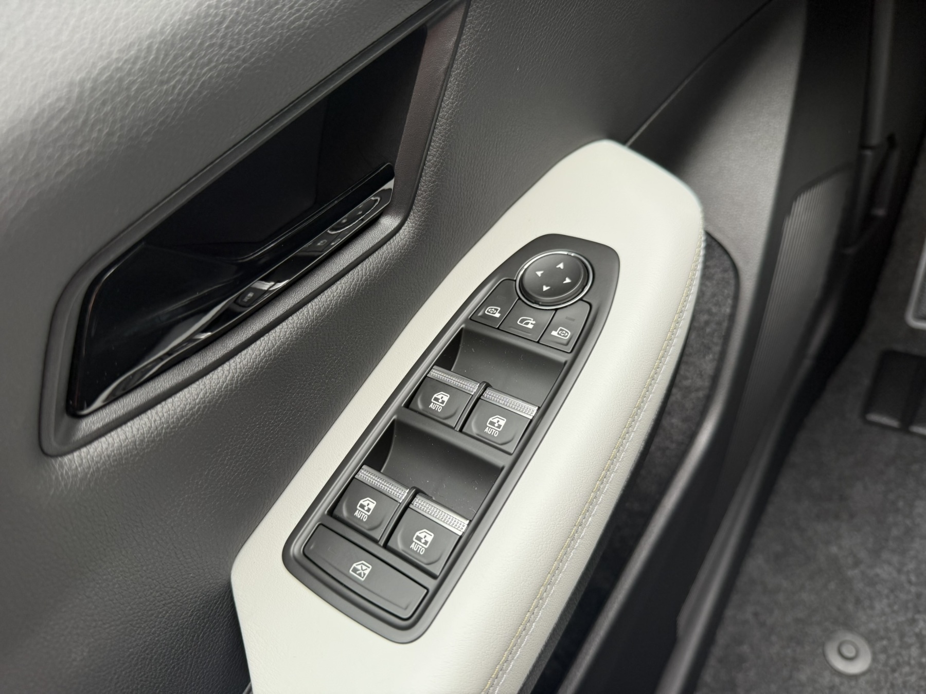 Renault Scenic E-TECH – Bild 13