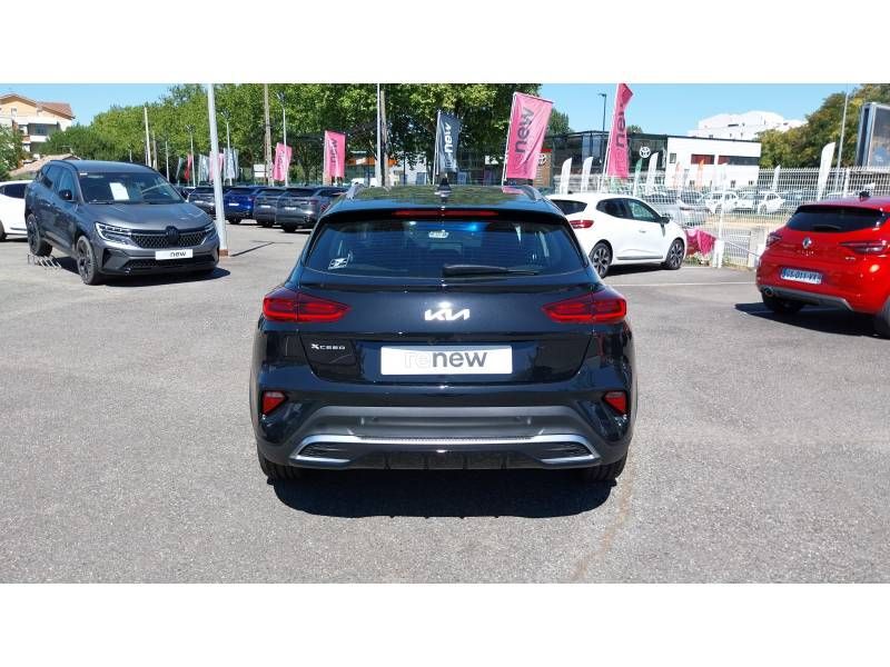 KIA Xcee'D