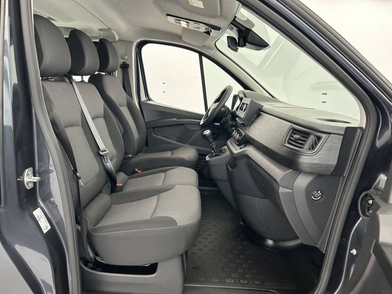 Renault Trafic Combi