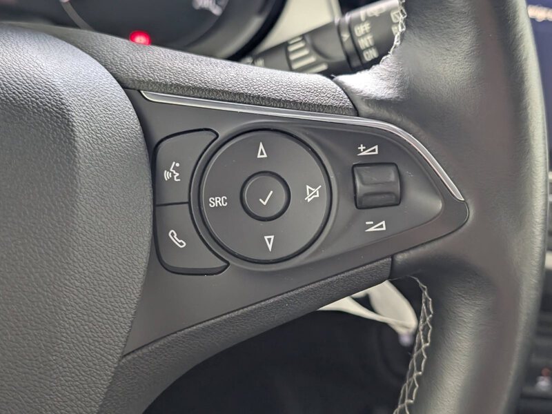 Fahrzeugabbildung Crossland X 1.2 Turbo Edition Navi LED Klima Bild 27 von 33