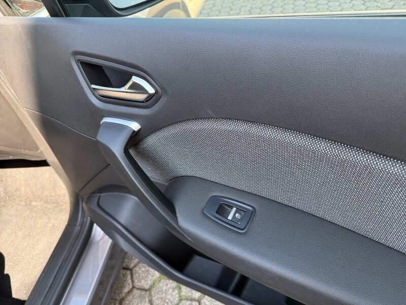 Fahrzeugabbildung Symbioz ABS ESP ZV Bild 17 von 17