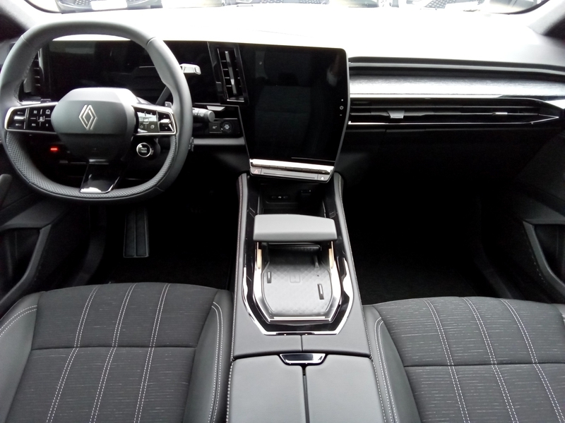 Fahrzeugabbildung Austral Techno Mild Hybrid 160 Automatik Bild 8 von 13