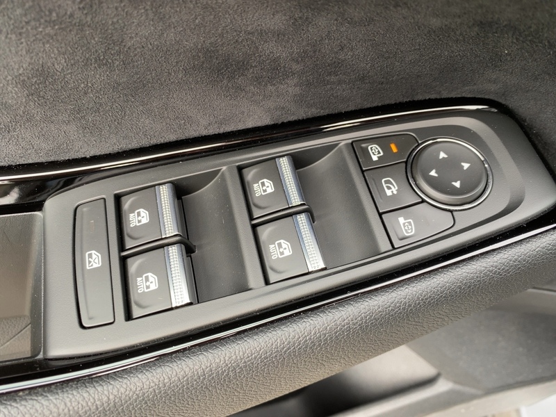 Fahrzeugabbildung Austral Iconic Esprit Alpine E-Tech full hybrid 200 Bild 13 von 19