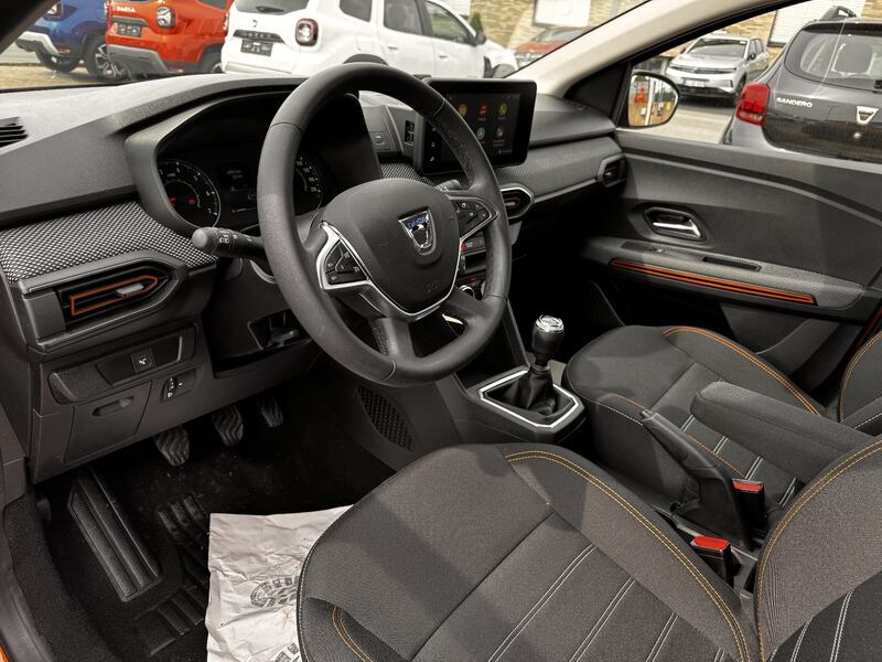 Fahrzeugabbildung Sandero Stepway Comfort TCe 90 (MY2021) Bild 14 von 19