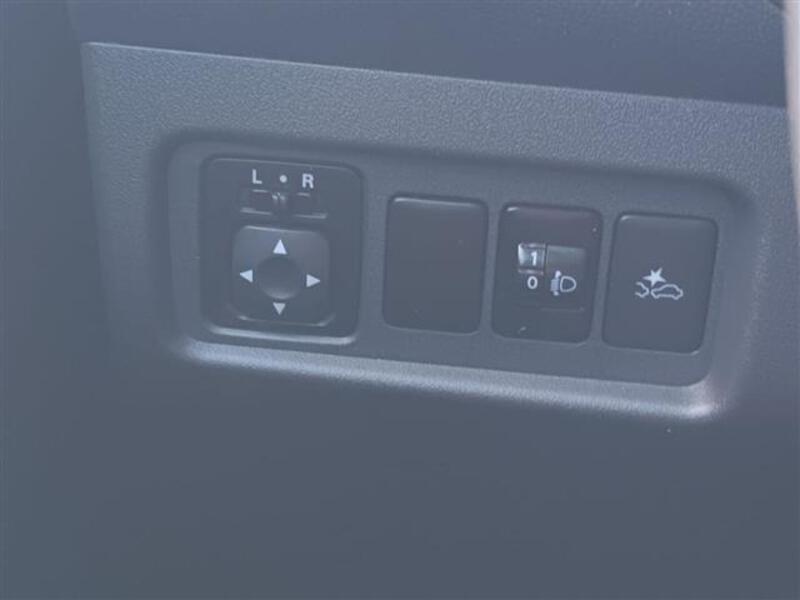 Mitsubishi Space