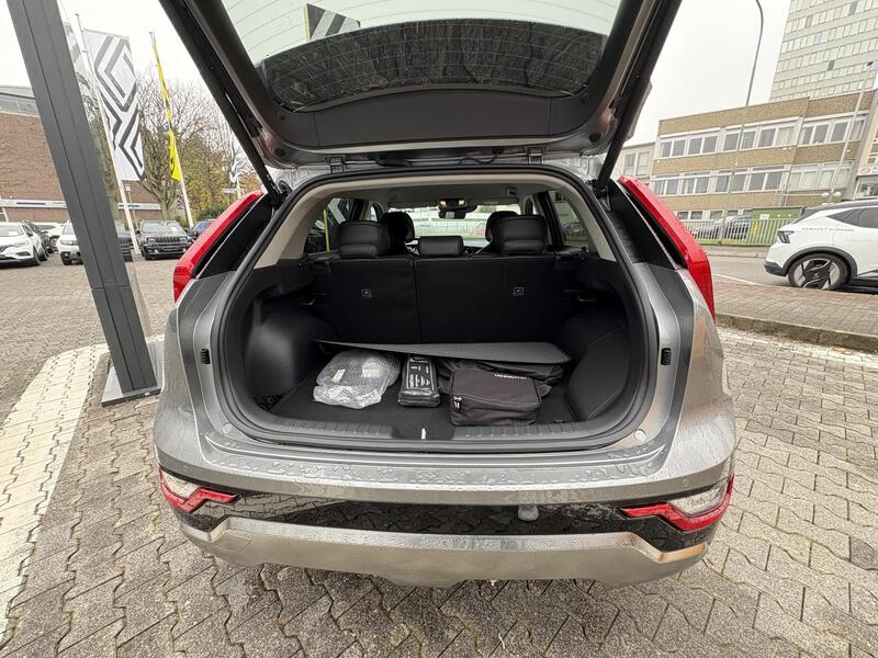 Fahrzeugabbildung Niro Spirit Plug-in-Hybrid  Bild 10 von 18