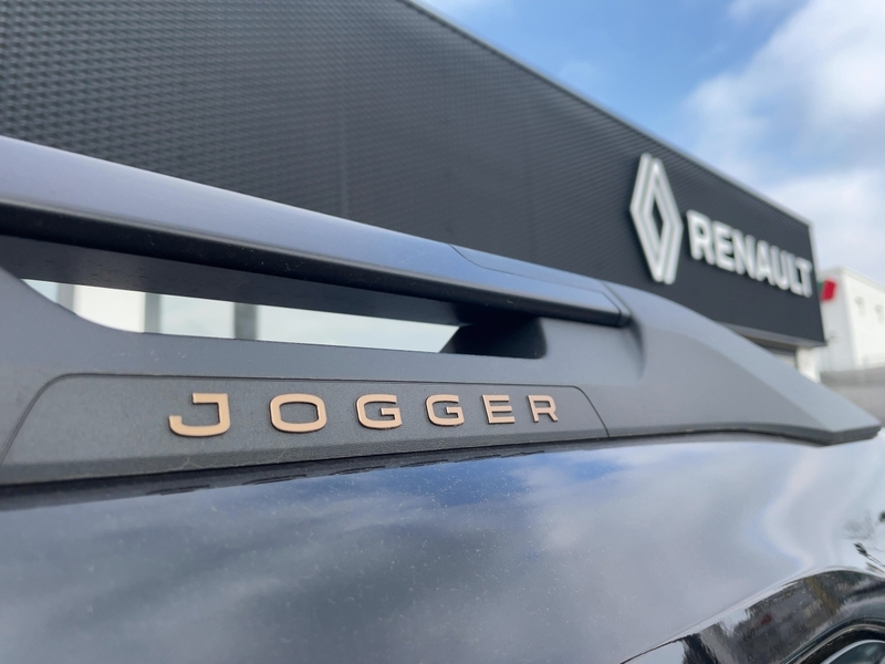 Fahrzeugabbildung Jogger +Klimaautomatik+Kamera+ Bild 20 von 49