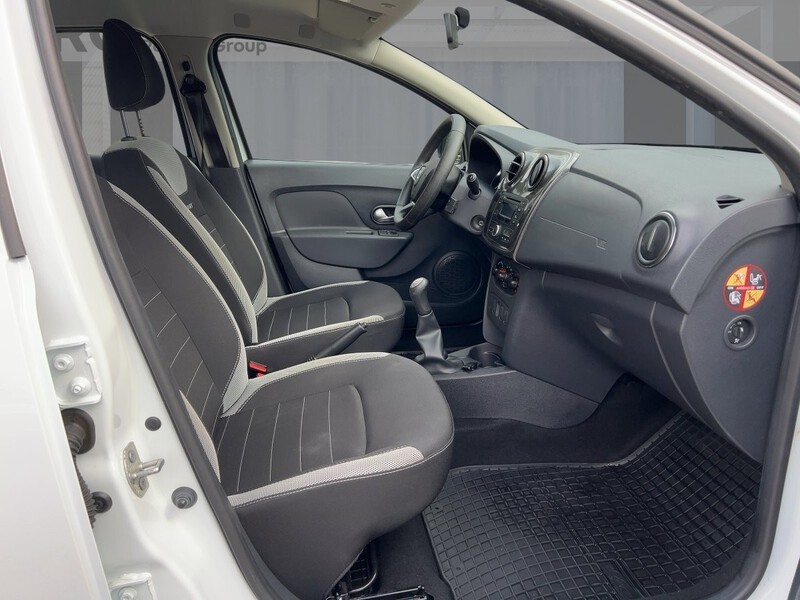 Fahrzeugabbildung Sandero Stepway Essential SCe 75 LED- Bild 8 von 22