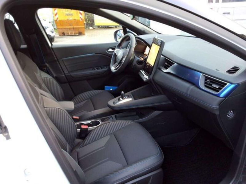 Fahrzeugabbildung Captur 360KAM/CARPLAY/LHZ/NAVI/ Bild 10 von 16
