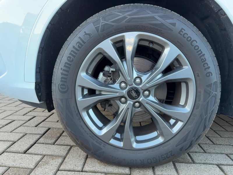 Fahrzeugabbildung Kuga ABS ESP Bild 12 von 21