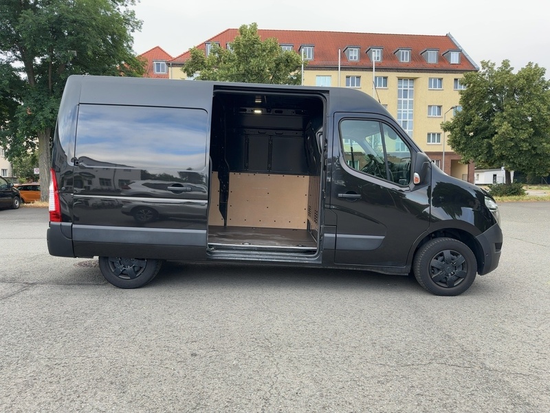 Fahrzeugabbildung Interstar AHK Bild 5 von 15