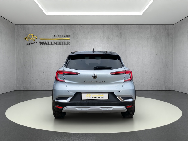Fahrzeugabbildung Captur Techno TCe 140 Bild 6 von 15
