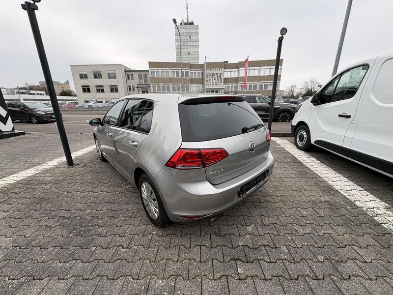 VW Golf