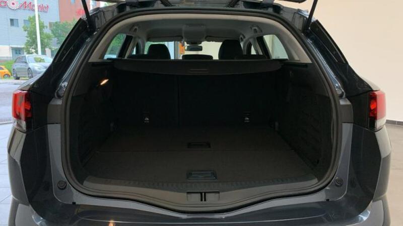 Fahrzeugabbildung MÃGANE Grandtour Equilibre BLUE dCi 115 EDC Bild 12 von 15