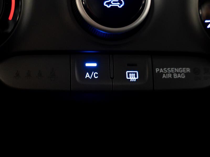 Fahrzeugabbildung KONA 8-fach bereift+Carplay+Kamera Bild 13 von 15