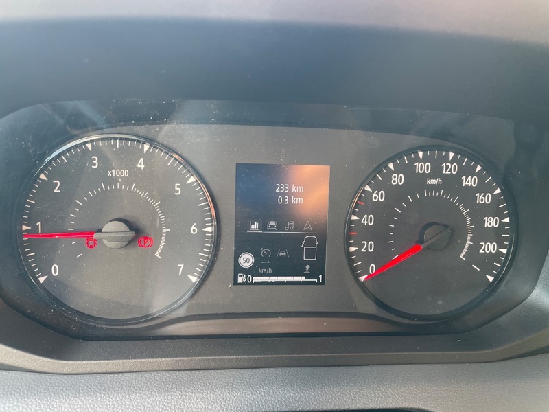 Fahrzeugabbildung Master +Klima+ Bild 33 von 46