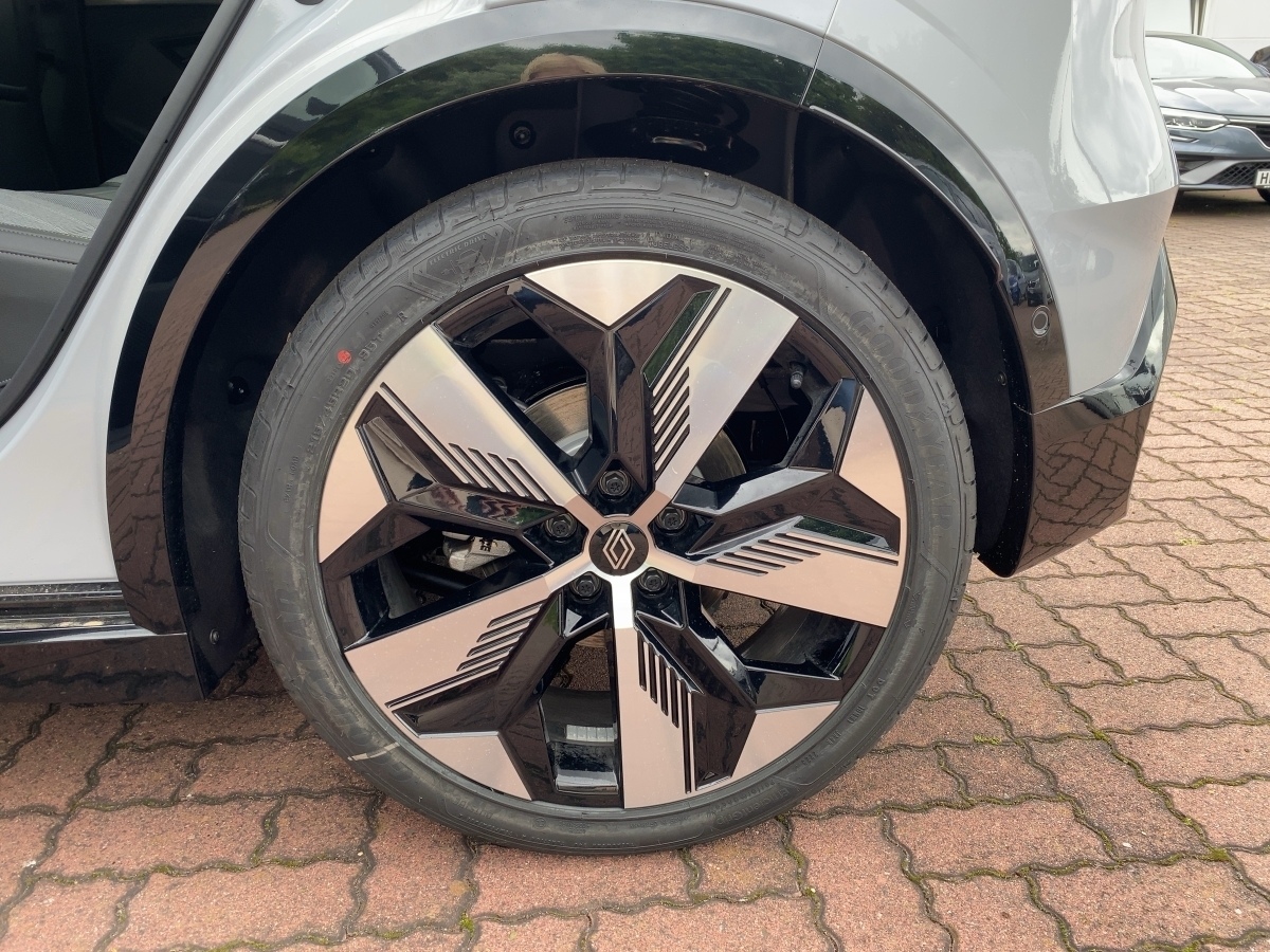 Renault Megane E-TECH – Bild 12