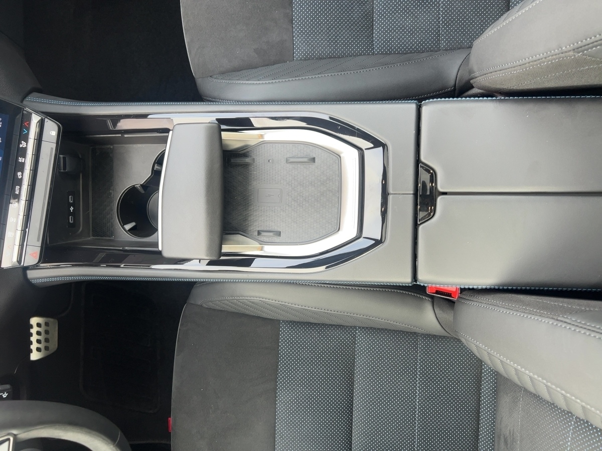 Renault Rafale – Bild 13
