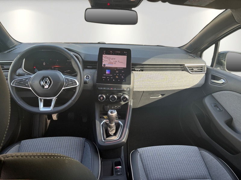 Fahrzeugabbildung Clio Navi Klima RFK SHZ Bild 9 von 17