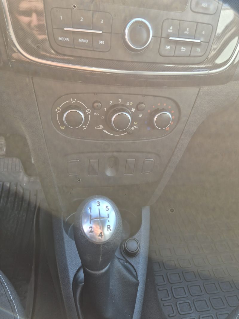 DACIA Logan 2019 — imagine 17