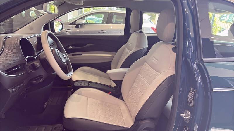 Fiat 500e Berline MY22 Serie 1 Step 1