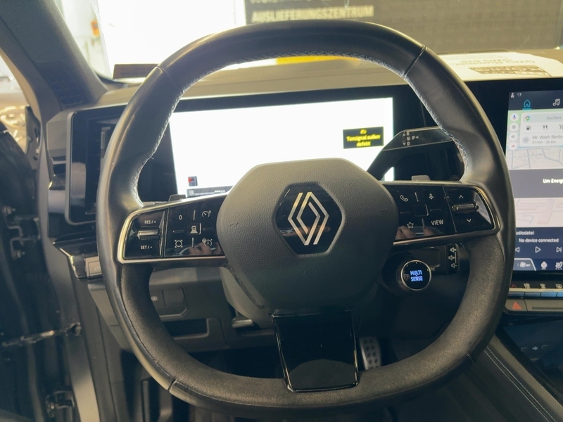 Fahrzeugabbildung Austral Iconic Esprit Alpine full hybrid 200 Bild 14 von 16