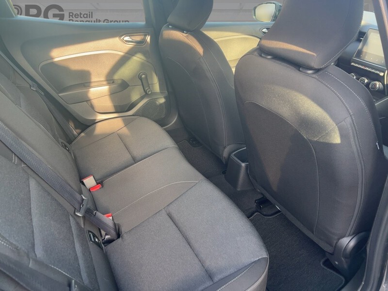 Fahrzeugabbildung Clio Apple CarPlay SHZ PDC KLIMA Bild 9 von 25