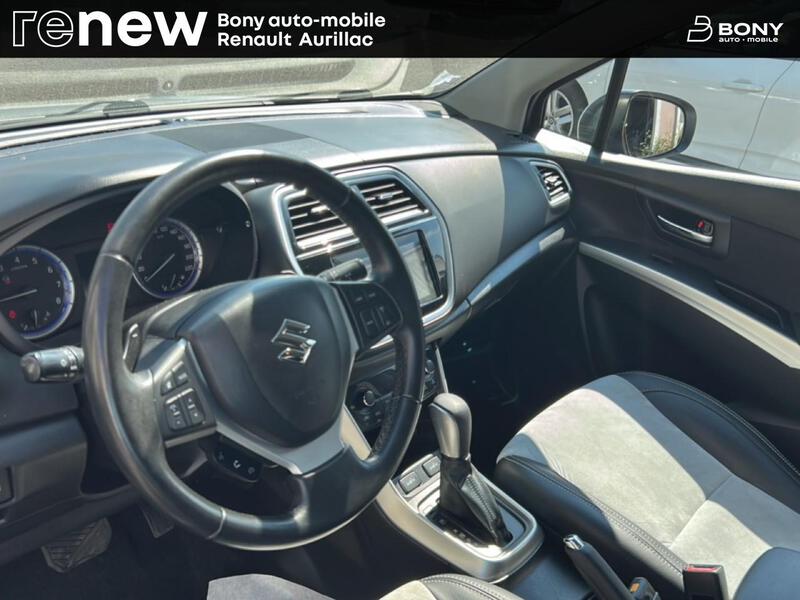 Suzuki S-Cross