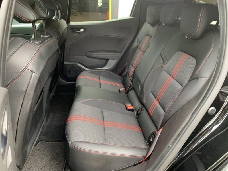 Fahrzeugabbildung Clio R.S. Line Bild 11 von 15