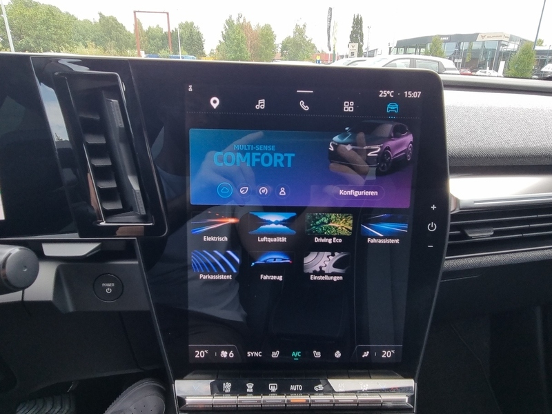 Fahrzeugabbildung Megane E-TECH TECHNO EV60 220hp optimum charge Bild 17 von 20
