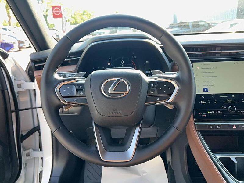 Lexus LBX