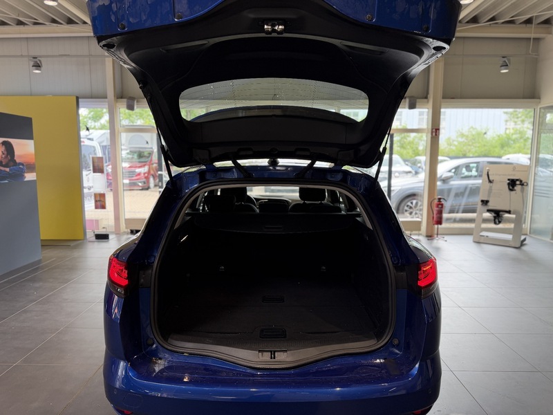Fahrzeugabbildung Megane Grandtour Equilibre BLUE dCi 115 Bild 11 von 50