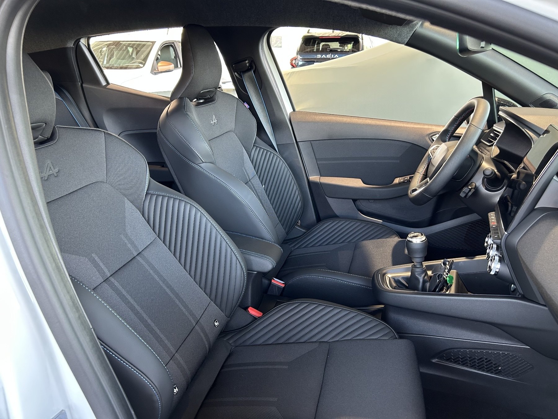 Renault Clio – Bild 7