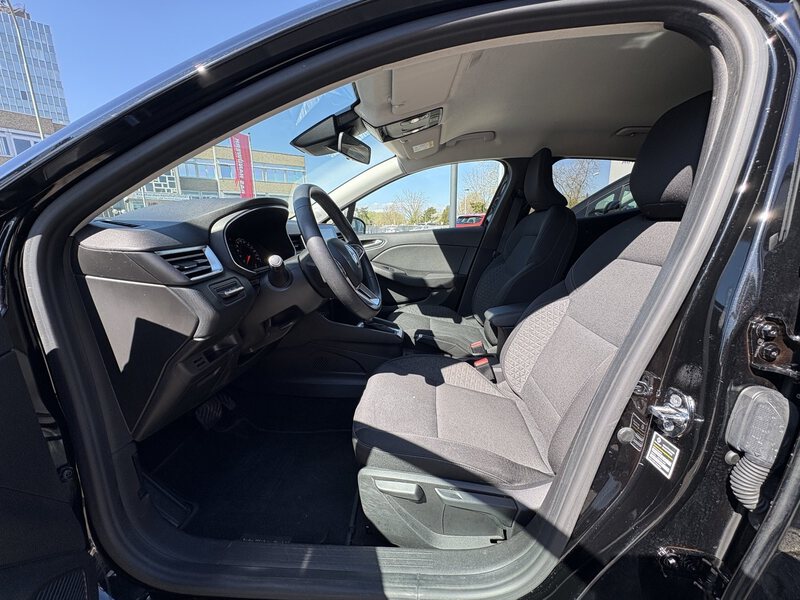 Fahrzeugabbildung Clio V 1.0 TCe 100 Experience Bild 13 von 18