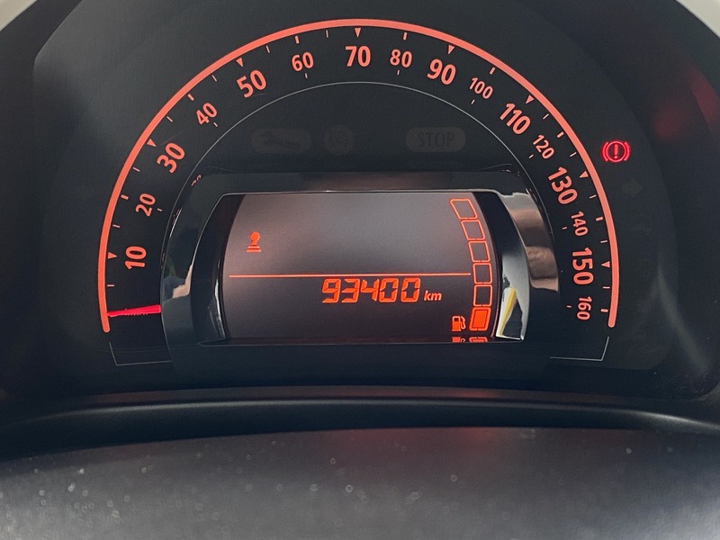 Fahrzeugabbildung Twingo III Entry SCe 70 Bild 12 von 15