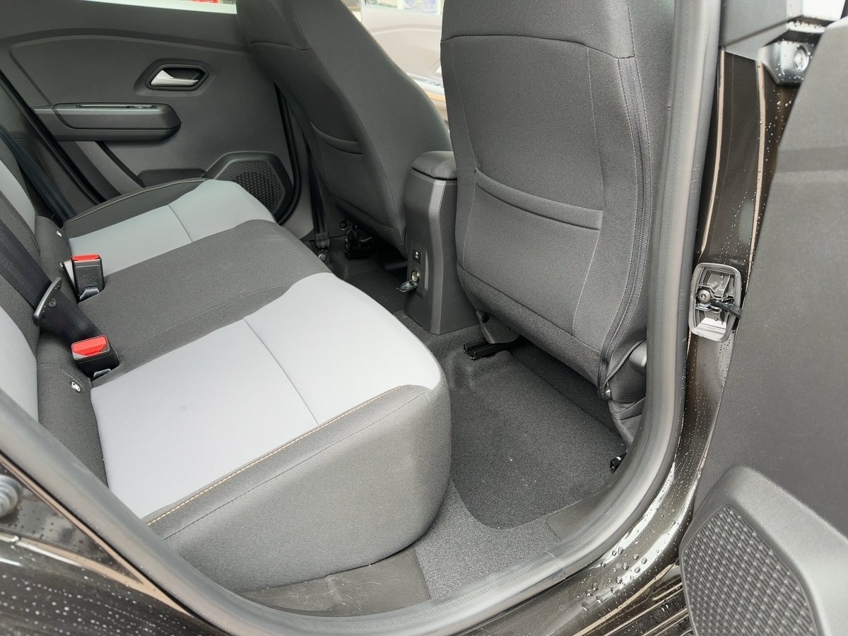 Dacia Sandero – Bild 12