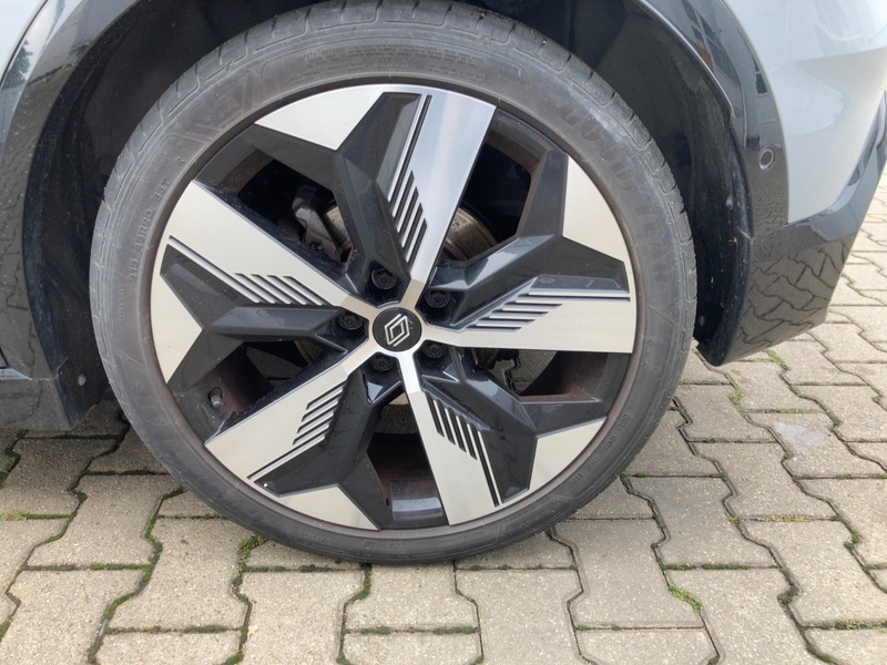 Fahrzeugabbildung Megane E-TECH TECHNO EV60 220 Bild 11 von 20