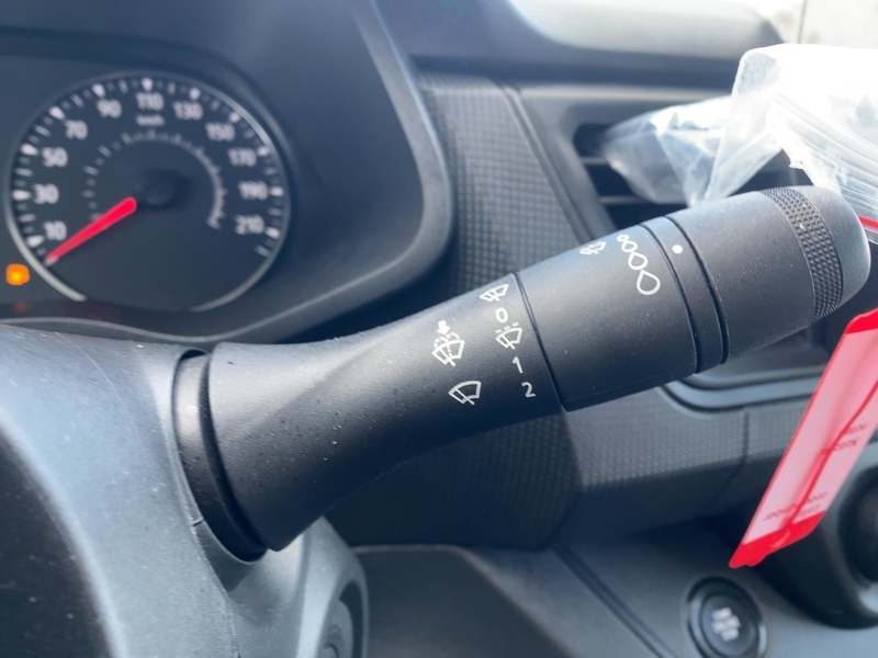 Fahrzeugabbildung Trafic Lkw Komfort L1H1 2,8t Blue dCi 130 Bild 16 von 20
