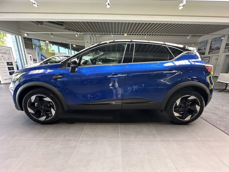 Fahrzeugabbildung Captur Techno 140 PS Mild Hybrid Bild 27 von 50