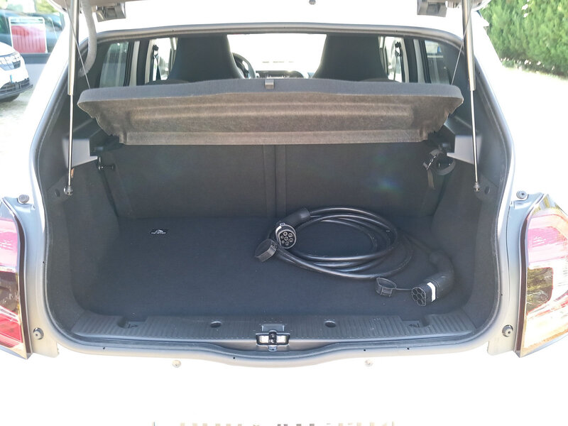 Fahrzeugabbildung Twingo III TWINGO E-Tech 100 Bild 4 von 10