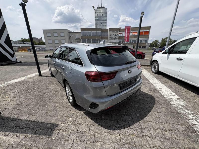 Fahrzeugabbildung cee'd Sportswagon 1.4 TGDI Vision Bild 6 von 18