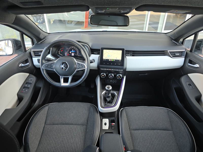 RENAULT Clio 2023 — imagine 42