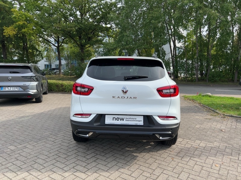 Fahrzeugabbildung Kadjar  1.3 TCe 160 Black Edition GPF Bild 3 von 15