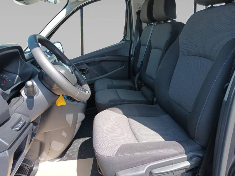 Renault Trafic Combi