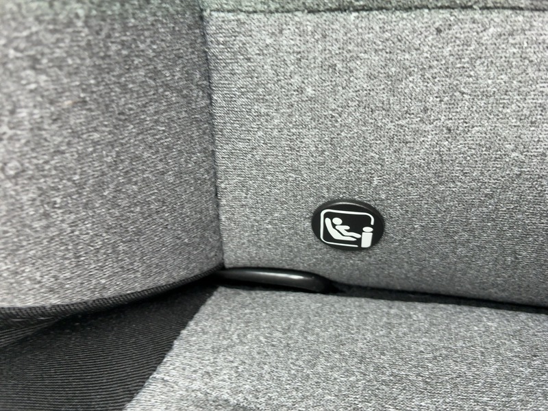 Fahrzeugabbildung Clio Allwetter+PDC+Carplay Bild 38 von 50
