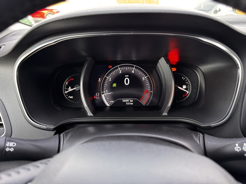 Fahrzeugabbildung Megane GRANDTOUR LIMITED TCE 140 Bild 16 von 19