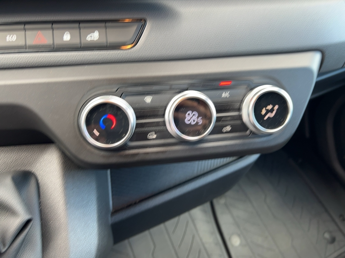 Renault Master – Bild 13