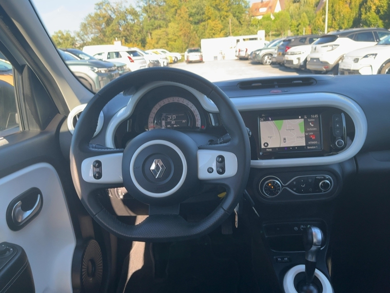 Fahrzeugabbildung Twingo E-TECH 100% el.  E-Tech 100% elektrisch Bild 7 von 16